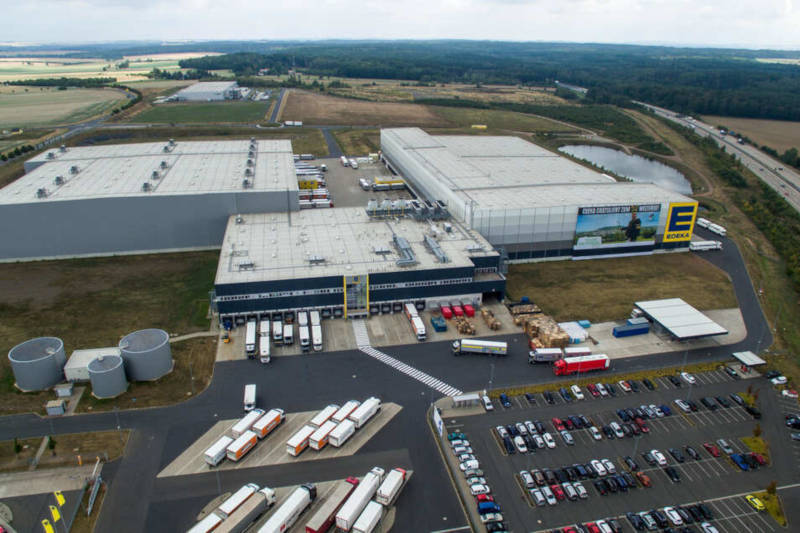 So sieht das Logistikzentrum in Berbersdorf aktuell aus. Copyright: EDEKA Archiv