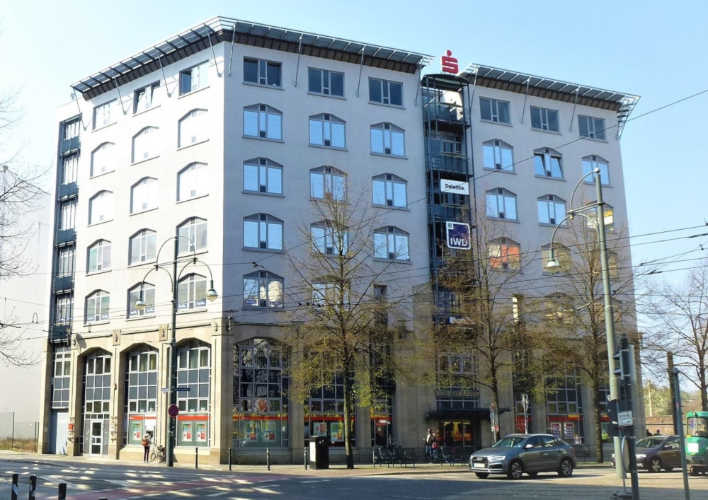 Das Büro- und Geschäftshaus Hasselbachplatz 3 in Magdeburg. Copyright: Compass Investment GmbH