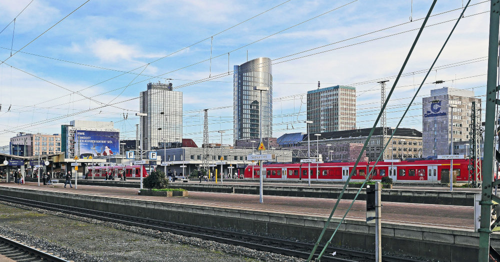 Die Dortmunder Skyline rund um den Dortmunder Hauptbahnhof. Copyright: Erich Westendarp auf Pixabay