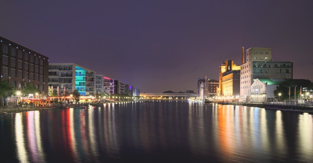 Der Duisburger Hafen. Copyright: Evgeni Tcherkasski auf Pixabay Der Duisburger Hafen. Copyright: Evgeni Tcherkasski auf Pixabay