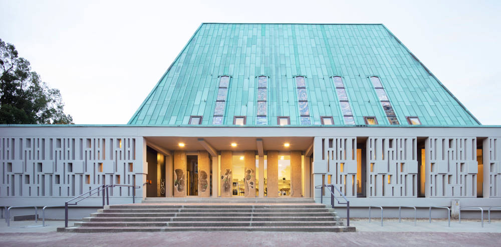 Der Sonderpreis für bezahlbares Bauen ging an das Wohnhaus in der Gerhard-Uhlhorn-Kirche. Copyright: Frank Aussieker