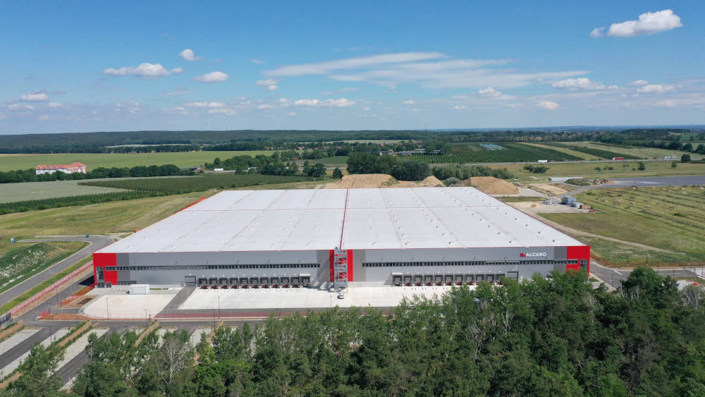 Die erste Halle des Log Plaza Frankfurt (Oder) ist fertiggestellt und voll vermietet. Copyright: OSMAB Holding AG