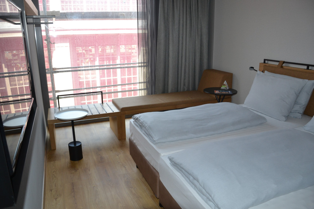 So sehen die Zimmer des H2-Hotels aus. Copyright: W&R Immocom / Pierre Pawlik