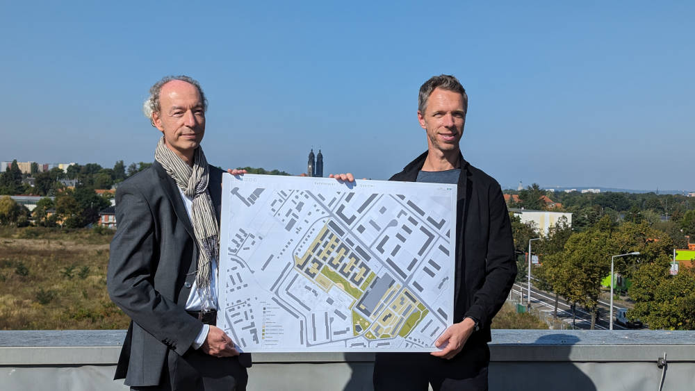 Frank Wendler,
 Abteilungsleiter Stadtplanungsamt Dresden,
 und Architekt Carsten Otto. Foto: Bettina Klemm