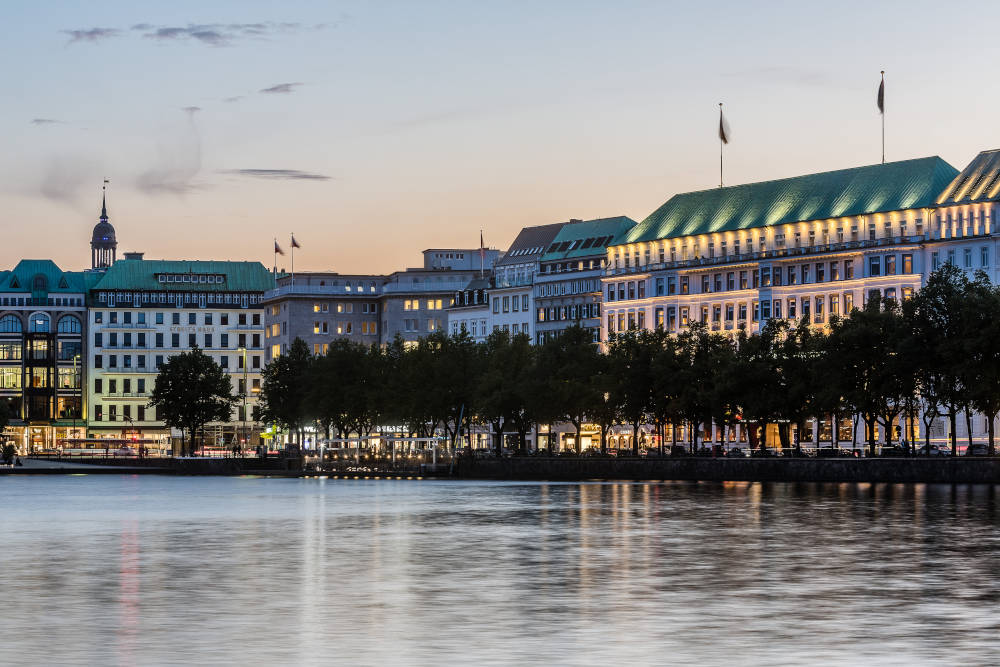 Das Fairmont Hotel Vier Jahreszeiten. Copyright: Guido Leifhelm