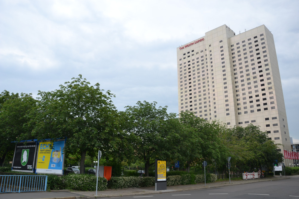 Der Parkplatz direkt am Westin-Hotel soll bebaut werden. Copyright: W&R IMMOCOM / Pierre Pawlik Der Parkplatz direkt am Westin-Hotel soll bebaut werden. Copyright: W&R IMMOCOM / Pierre Pawlik