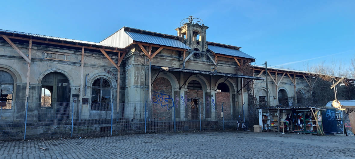 Alter Leipziger Bahnhof: Dresden plant neuen Stadtteil auf ehemaligem Bahnareal: Auf dem Gelände des Alten Leipziger Bahnhofs plant die Stadt Dresden die Entwicklung eines neuen Stadtteils. Für diesen wurde nun ein Siegerentwurf gekürt.