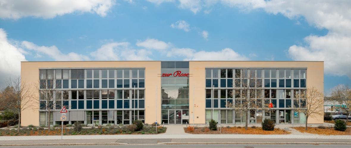 Halle: SONOTEC übernimmt ehemalige Versandapotheke „Zur Rose“ 