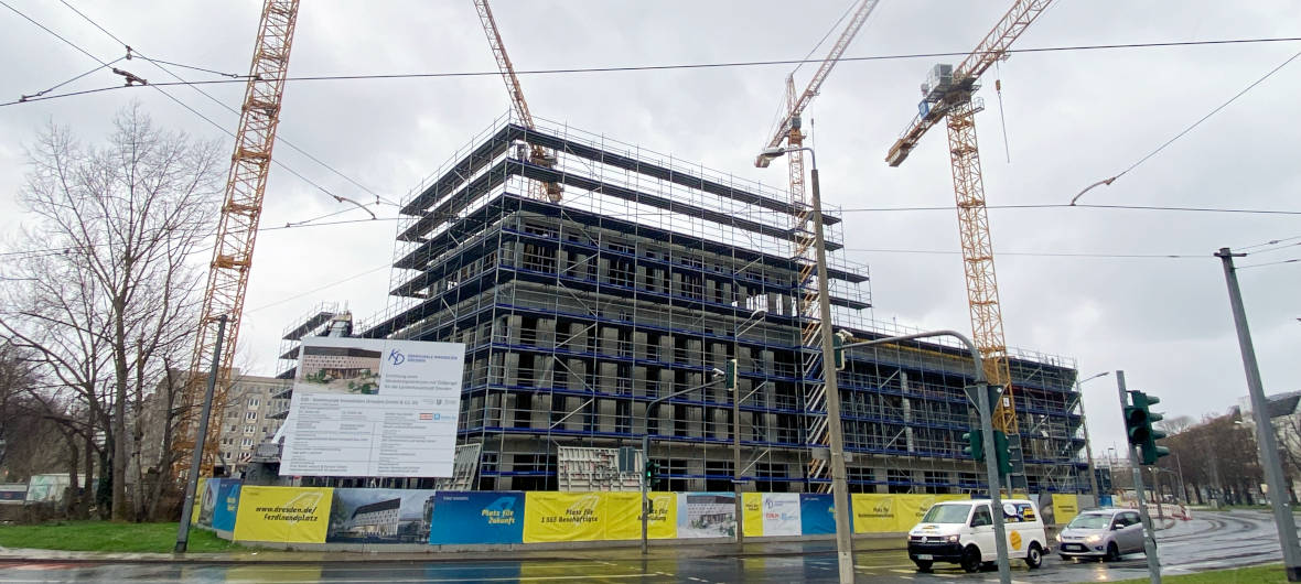 Ferdinandplatz in Dresden: Hochbauarbeiten am neuen Stadtforum abgeschlossen