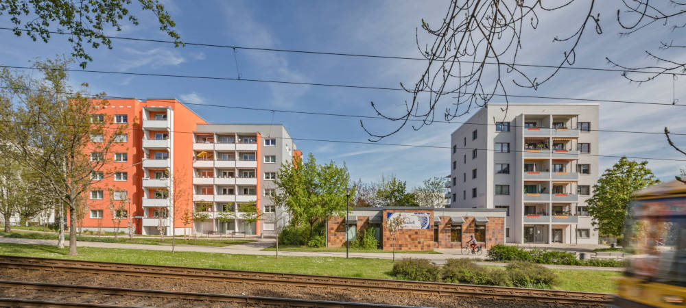 Seniorengerechte Modernisierung: Dresdner Genossenschaft stellt Wohnprojekt Höhenpromenade fertig