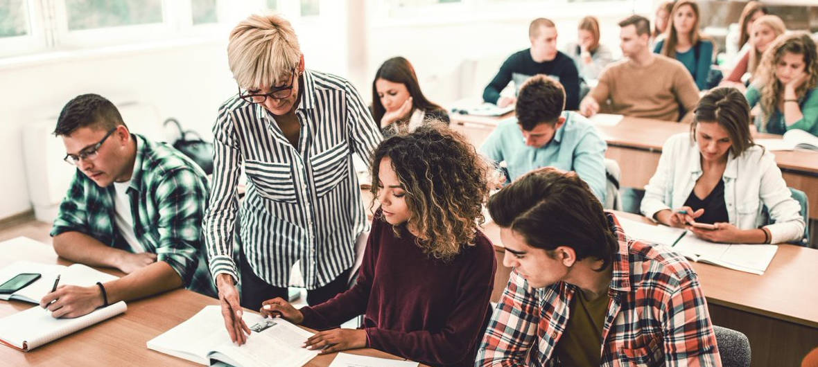 Die IU Internationale Hochschule in Leipzig erweitert ihr praxisnahes Studienangebot für jede Branche