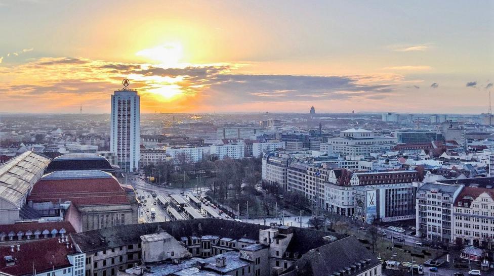 Leipzig: Wohnungsgenossenschaften legen 4-Punkte-Programm für bezahlbares Wohnen vor: Die sechs großen Leipziger Wohnungsgenossenschaften haben ihre neuen Marktzahlen vorgelegt und dabei den Leipziger Wohnungsmarkt als funktionierend und ausgeglichen beschrieben.