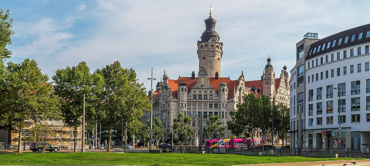 STEP: Neuer Stadtentwicklungsplan für Leipzig als Reaktion auf gestiegenen Bedarf an Wohnbauflächen: Die Stadt Leipzig reagiert mit einem neuen Stadtentwicklungsplan auf den gestiegenen Bedarf an Wohnbauflächen. Dieser zeigt Perspektiven für die wachsende, enger werdende Stadt auf.