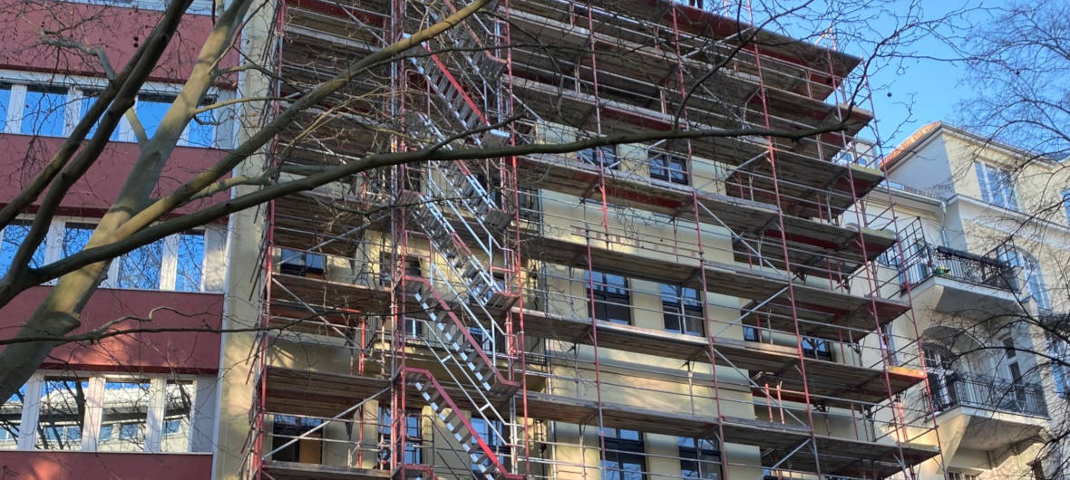 Revitalisierung: Metropolitan Hotel Berlin wird Fachklinik für Kinder- und Jugendpsychiatrie: Der Gründerzeitaltbau im Berliner Bezirk Charlottenburg-Wilmersdorf erhält zum zweiten Mal eine neue Bestimmung: Nach umfangreicher Sanierung und Aufstockung wird das Objekt voraussichtlich ab Mitte 2022 von der Oberberg Gruppe betrieben.