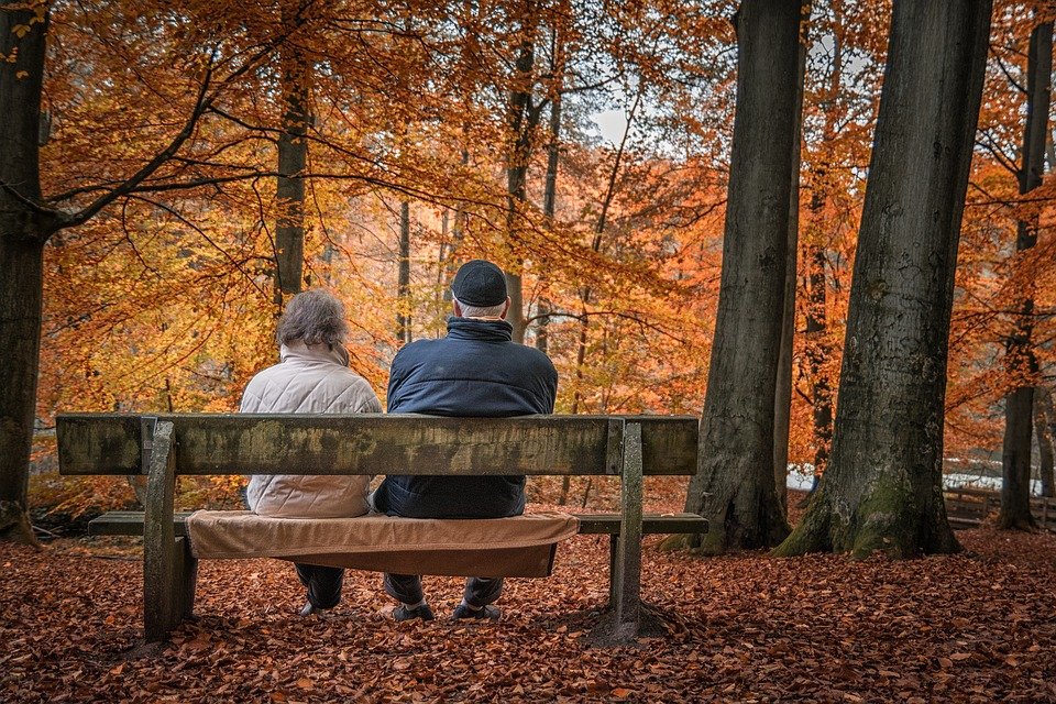 Sachsen: Hochburg der Seniorenparadiese: Der Freistaat ist das seniorenfreundlichste Bundesland in Deutschland. Zu dem Ergebnis kommt eine Studie der CONTOR GmbH im Auftrag des KOMMUNAL Magazins, die fast 600 Mittelstädte untersucht hat.