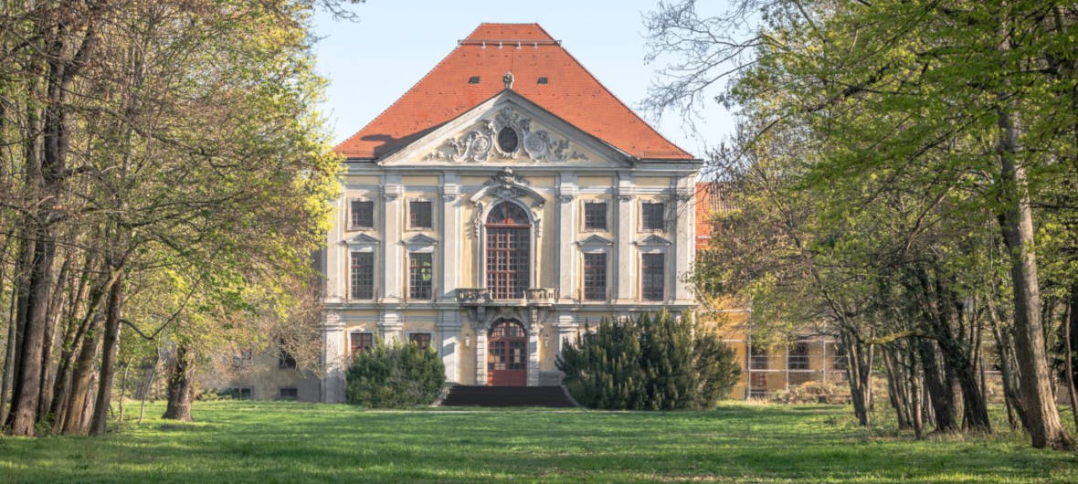Schloss Schönwölkau wird zur Pflegeimmobilie umgenutzt