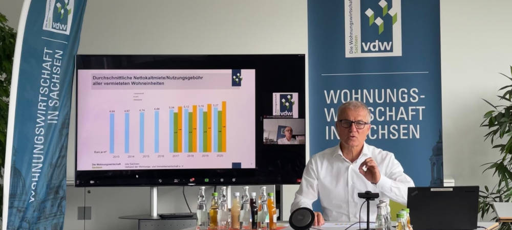 vdw Sachsen zieht Bilanz für 2020: "Falsche Zeit für Mietpreisbremsen": Die Mieten in Sachsen bleiben stabil günstig. Der Wohnungsleerstand bleibt sachsenweit deutlich über der kritischen Zehn-Prozent-Marke und steigt in den Metropolen sogar leicht an.